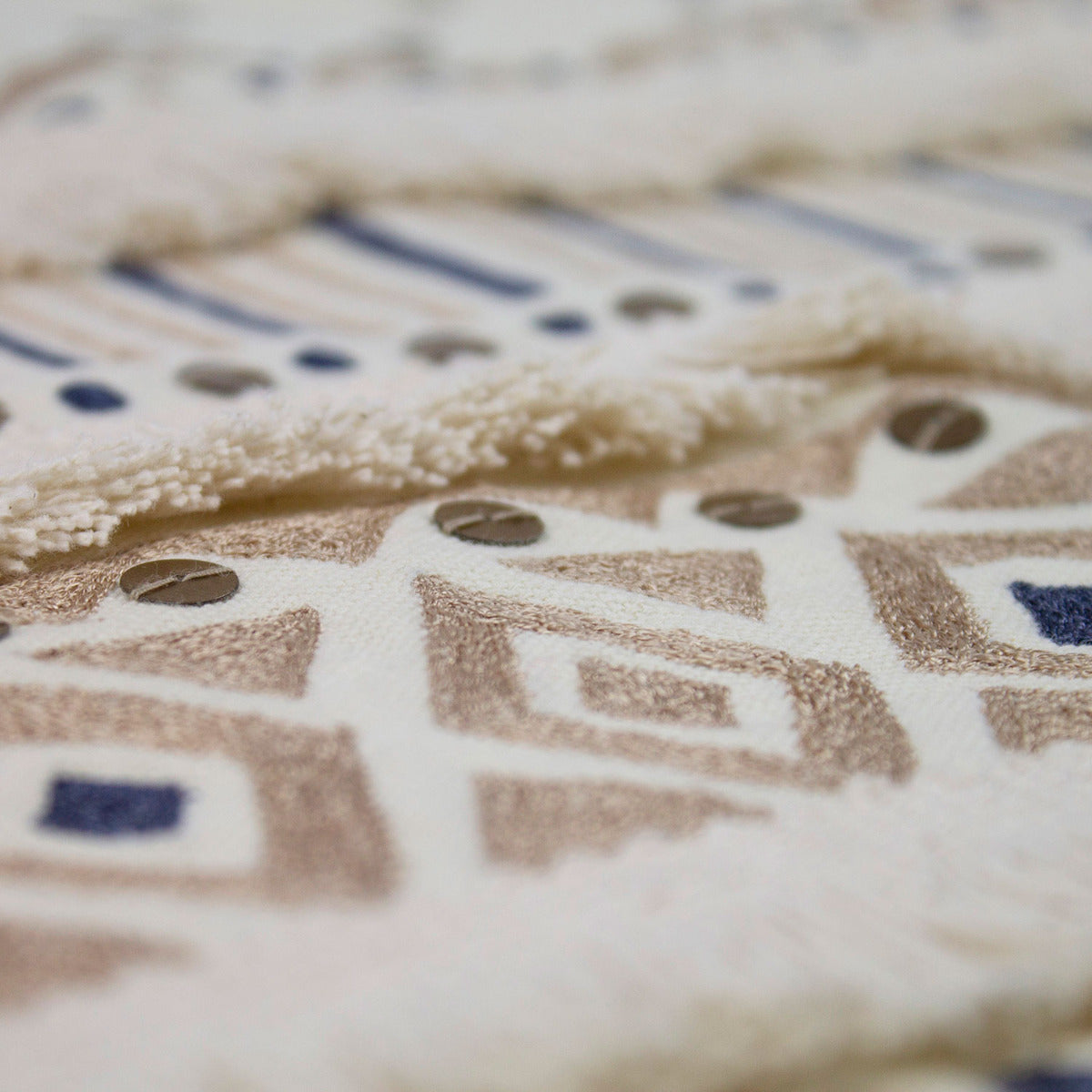 Cuscino decorativo con frange