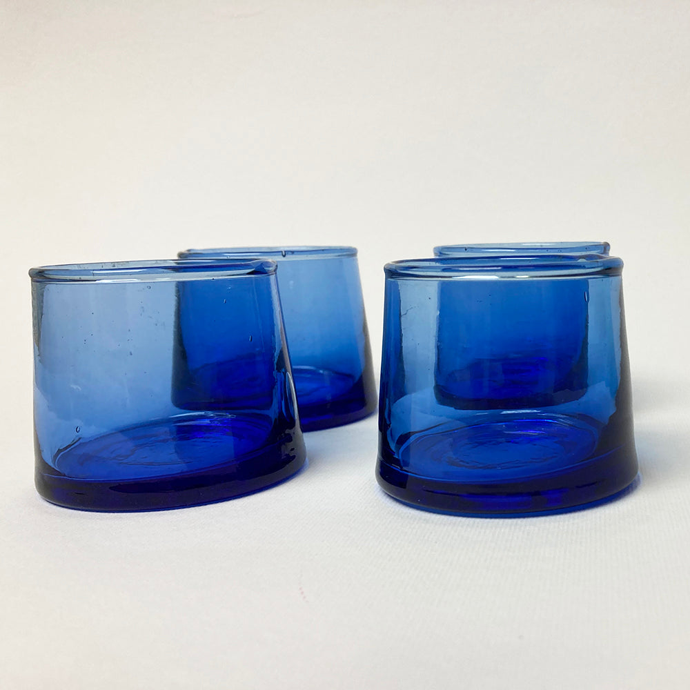 vetro soffiato blu