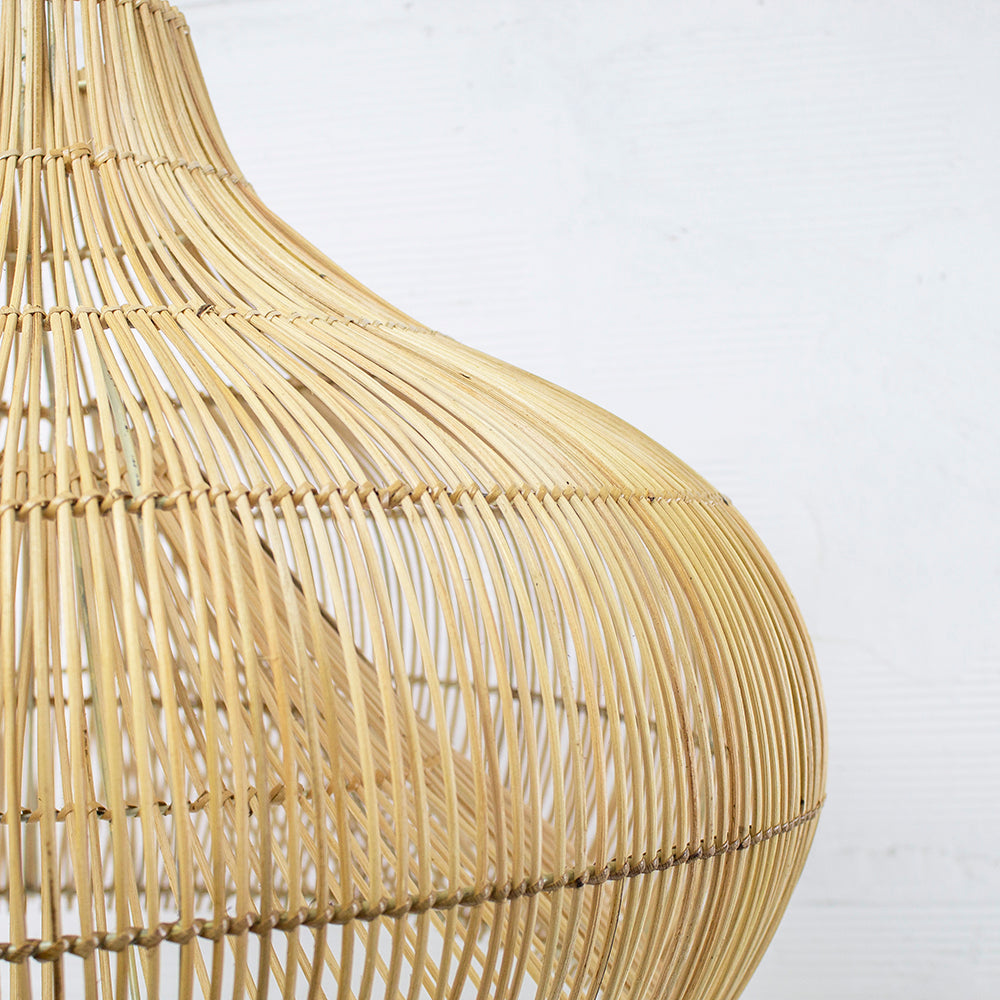 lampada in rattan