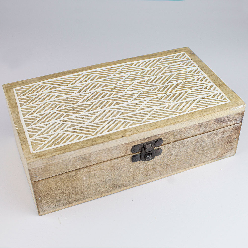 Scatola di legno con coperchio