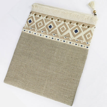 poche con decori geometrici