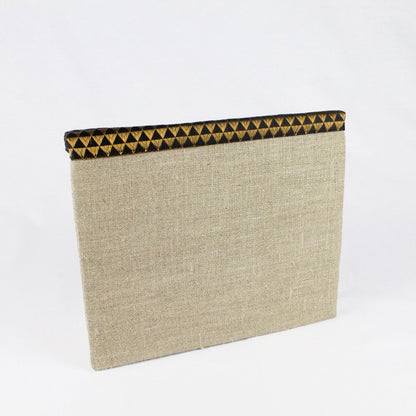 pochette elegante nera e oro