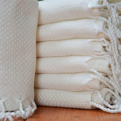 asciugamano sottile ricamato