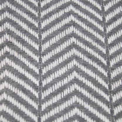 coperta matrimoniale grigia e bianca