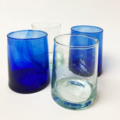 Set di 4 bicchieri di vetro soffiato blu/trasparente