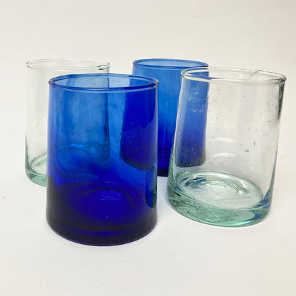 Set di 4 bicchieri di vetro soffiato blu/trasparente