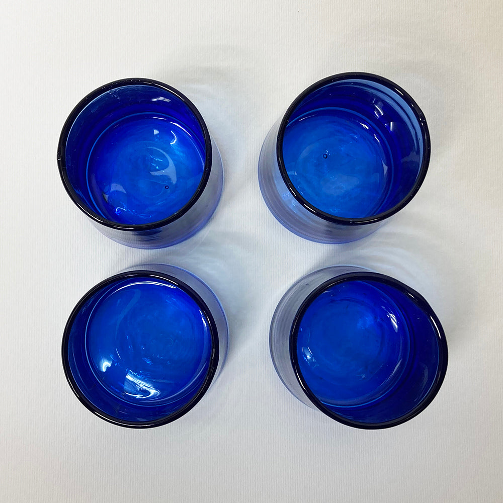 Set di 4 bicchierini di vetro soffiato blu