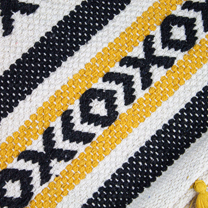 tappeto giallo e nero