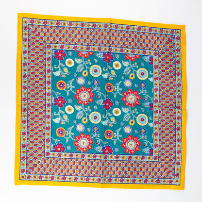 tovaglia da tavola con tovaglioli