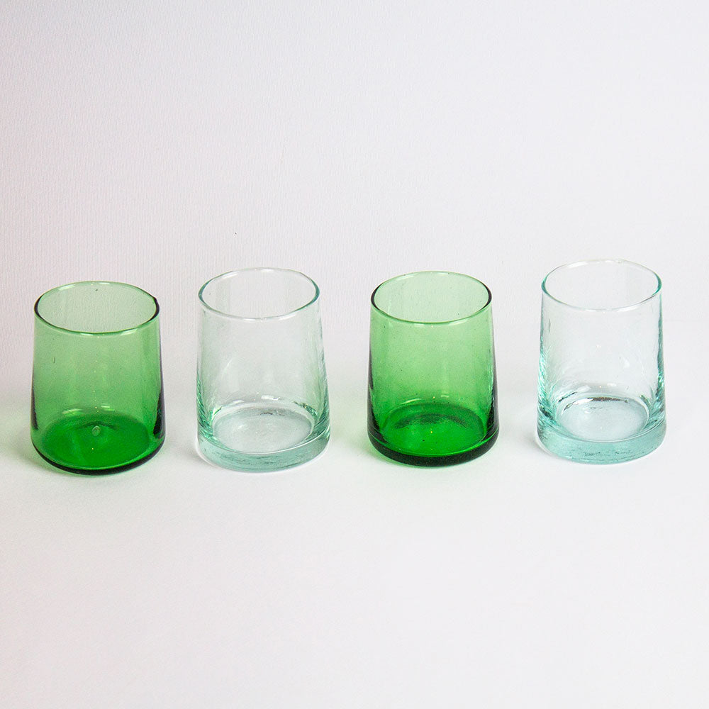 Set di 4 bicchieri di vetro soffiato trasparenti