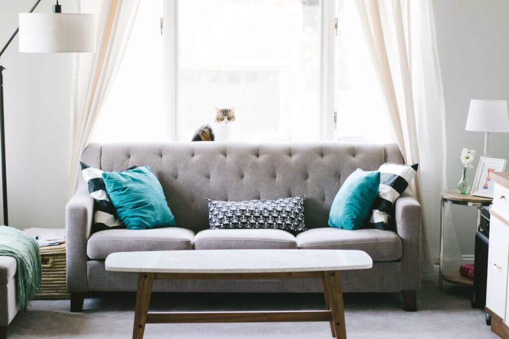 Cuscini decorativi per divani